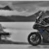 Postkarte Motorrad am nebeligen See